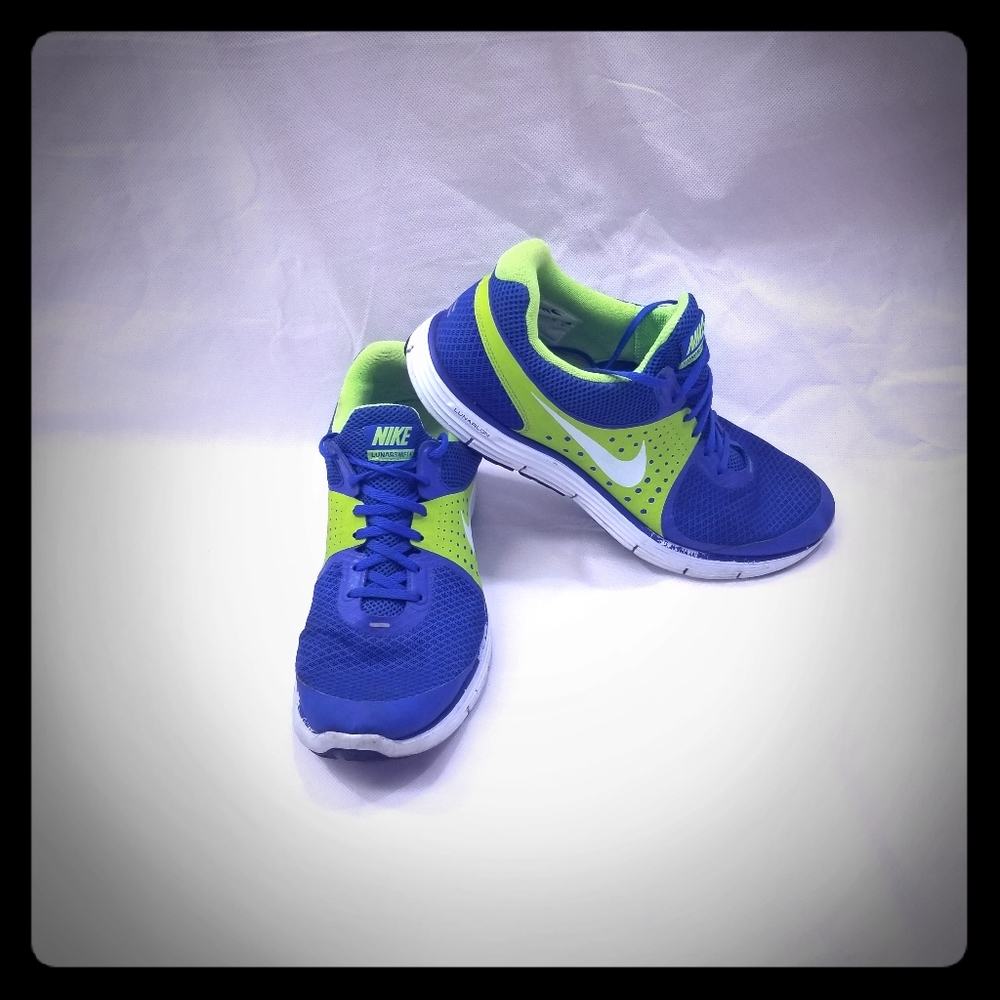 Men's Nike sz 12  Athletic Shoes